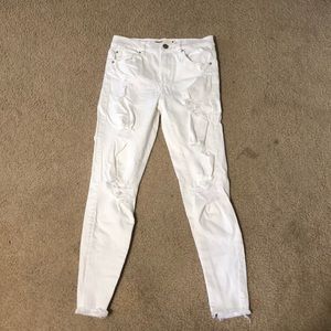 White, Ripped Skinny Jeans